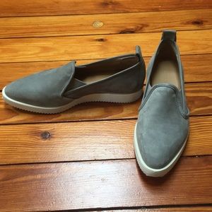 Everlane street shoes grey suede EUC